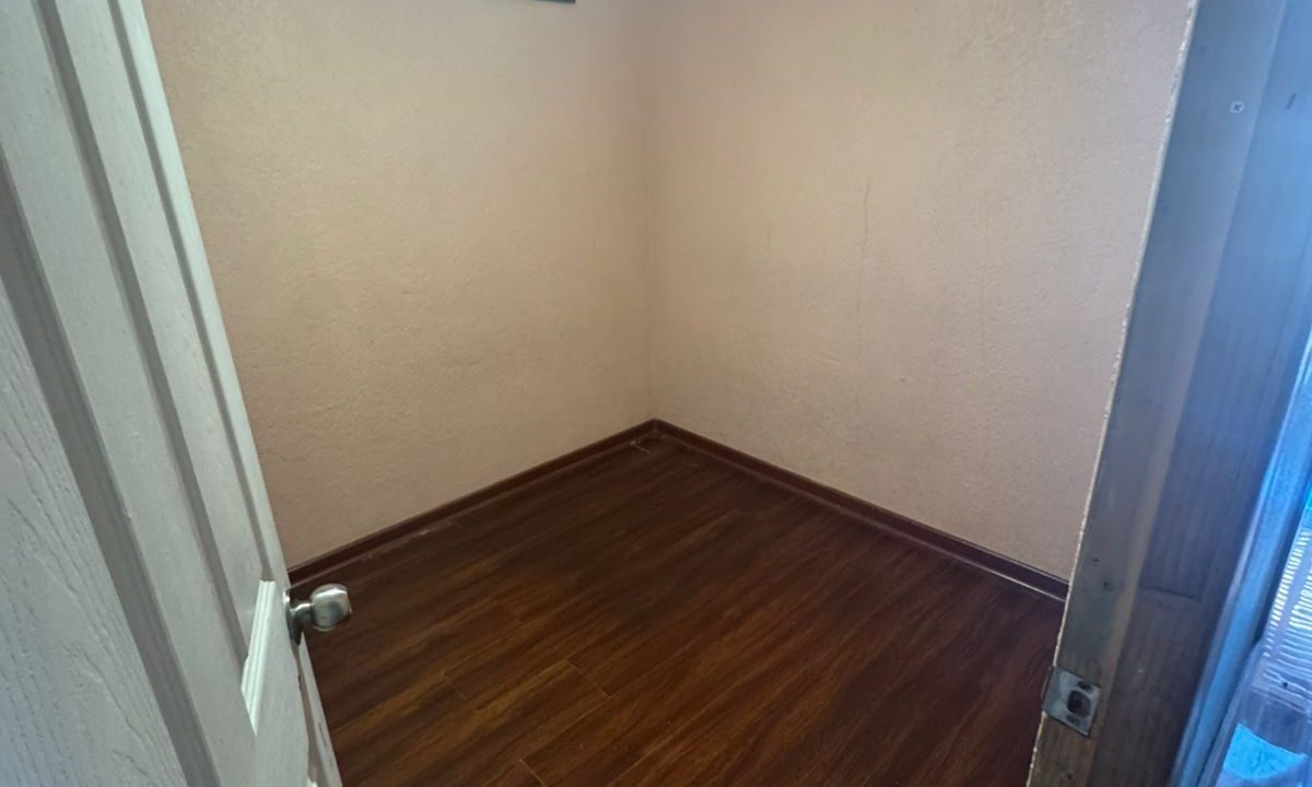 WhatsApp Image 2025-10-10 at 15.57.51