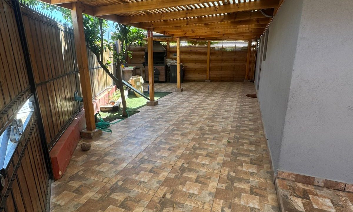 WhatsApp Image 2025-10-10 at 15.57.53 (3)