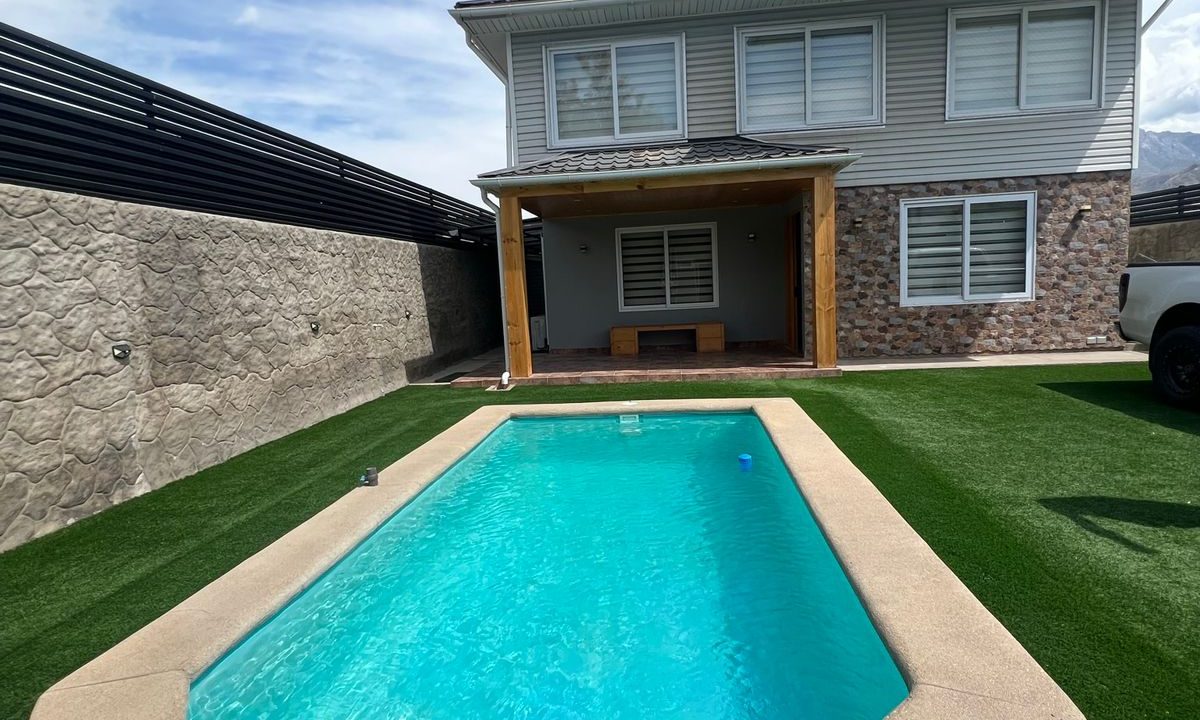 WhatsApp Image 2025-10-10 at 16.00.35 (1)